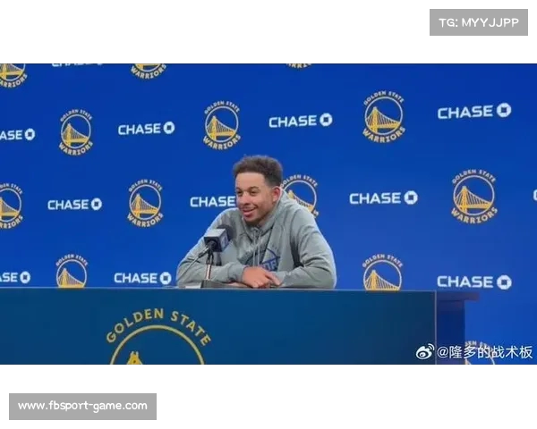 克莱交易引爆社交媒体:勇士GM玩笑式操作,库里是否应考虑加盟湖人? 克莱交易引爆社交媒体:勇士GM玩笑式操作,库里是否应考虑加盟湖人?